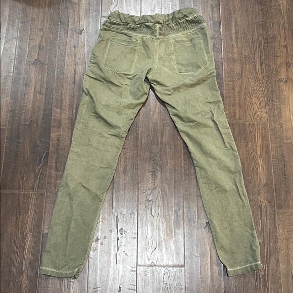 Women’s drawstring joggers - Olive Green small - Picture 4 of 4